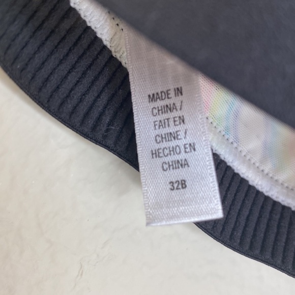 Victoria’s Secret rainbow VSX sport bra in 32B. Very good used condition - Picture 2 of 3